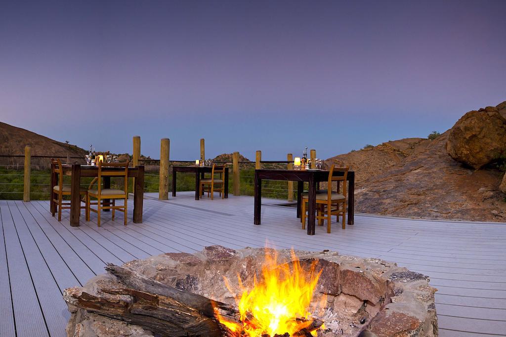 Erongo Wilderness Lodge โอมารูรู ภายนอก รูปภาพ