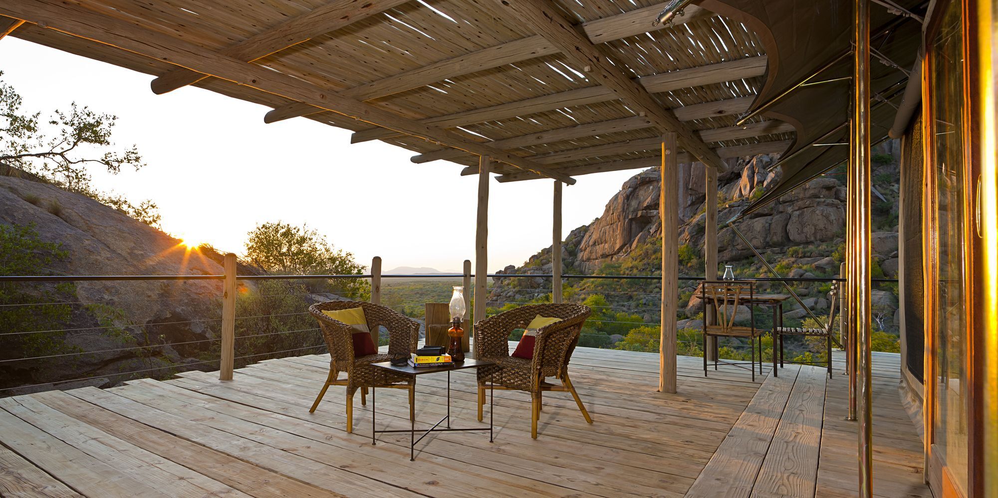 Erongo Wilderness Lodge โอมารูรู ภายนอก รูปภาพ