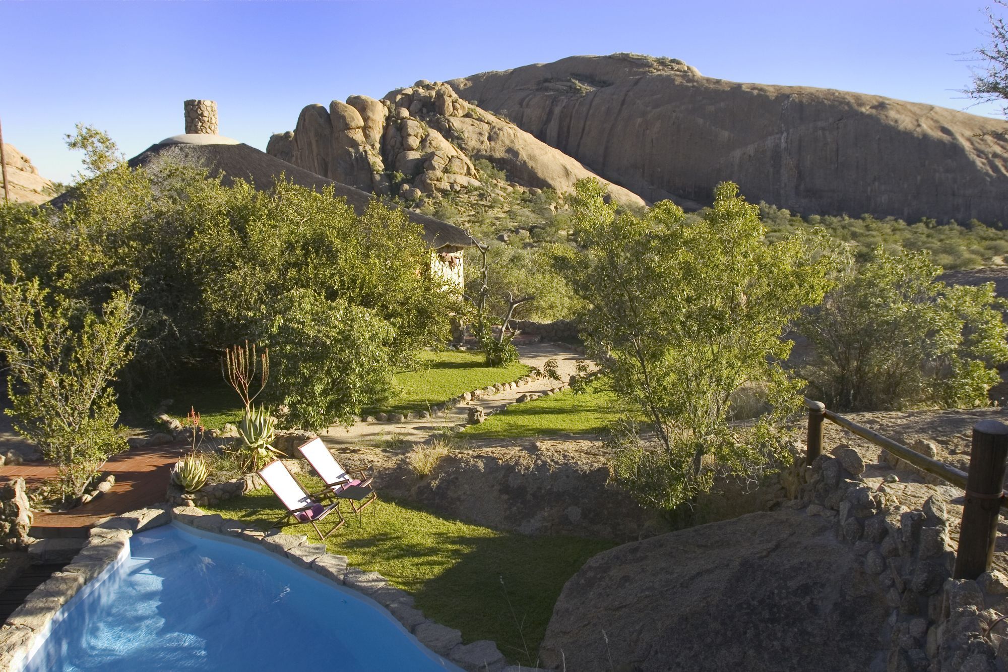 Erongo Wilderness Lodge โอมารูรู ภายนอก รูปภาพ
