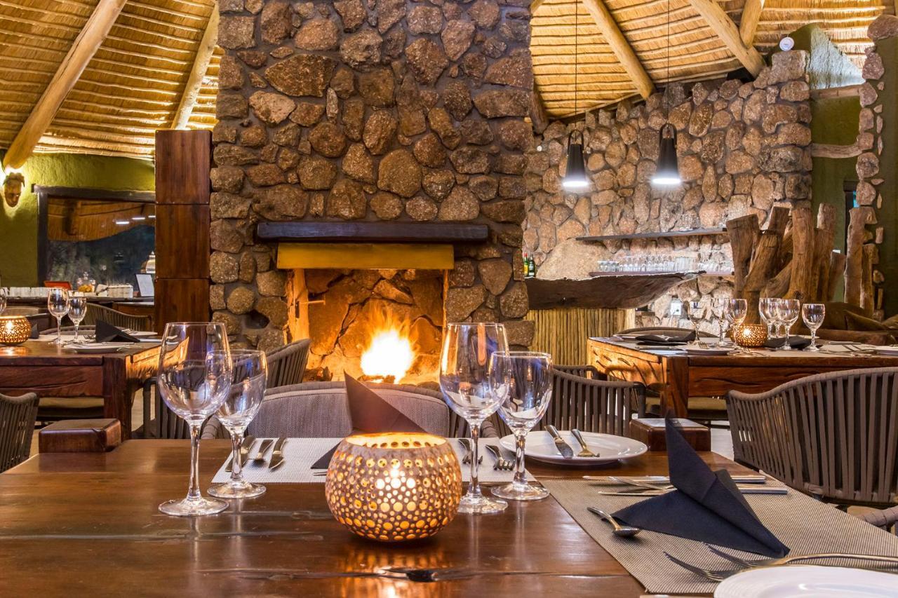 Erongo Wilderness Lodge โอมารูรู ภายนอก รูปภาพ